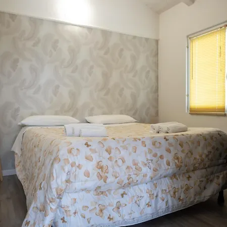 Apartman Macchia Di Riso *