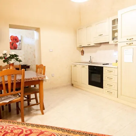 Apartment Macchia Di Riso